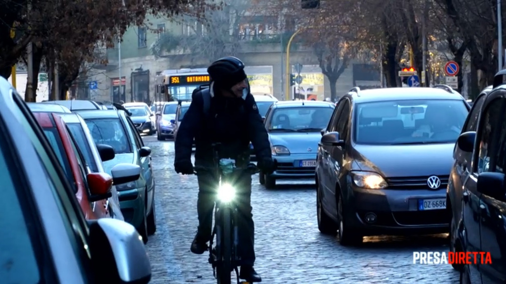 la bicicletta ci salverà presa diretta